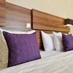 Warsaw Plaza Hotel