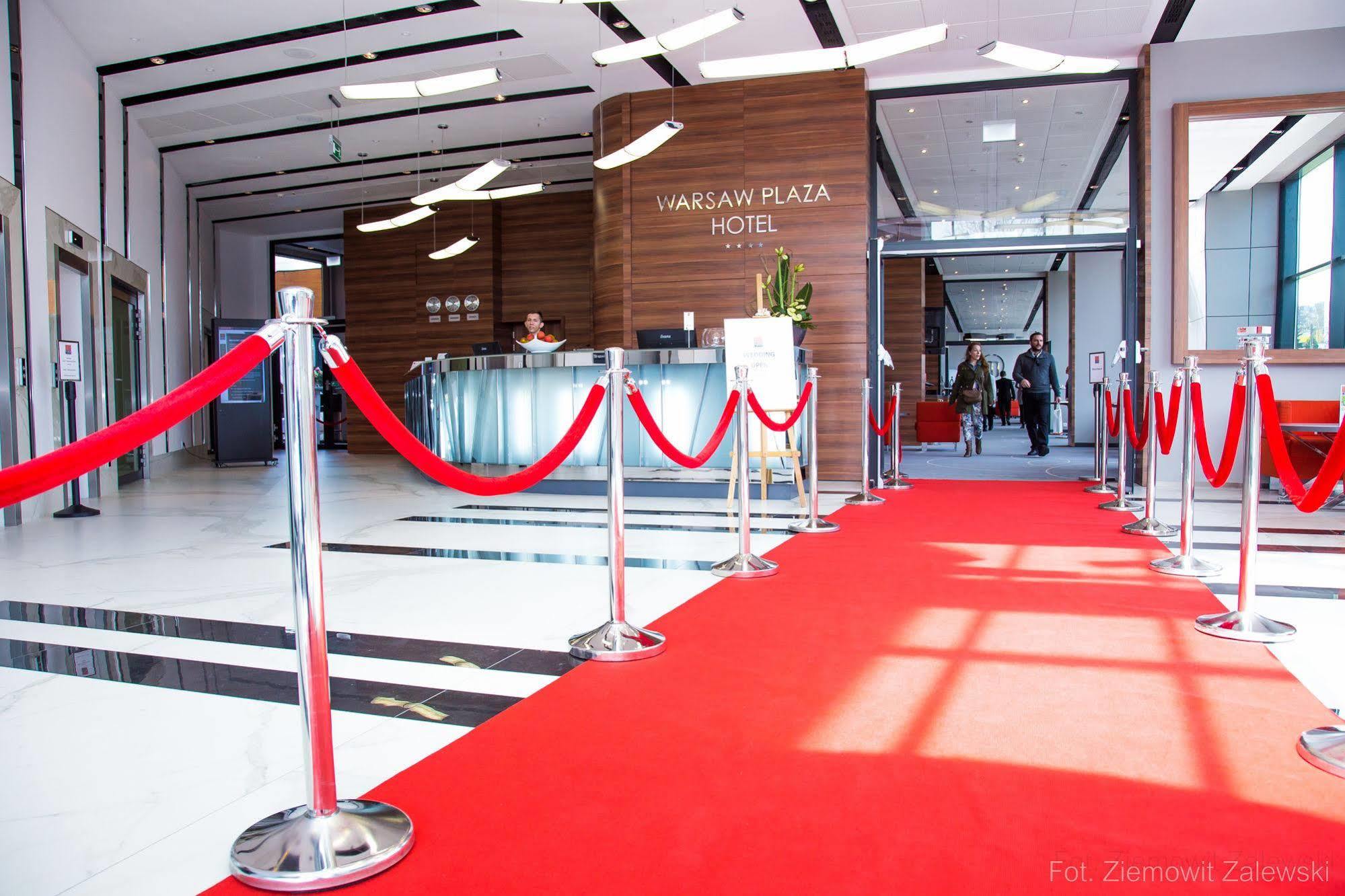 Plaza Hotell 4*
